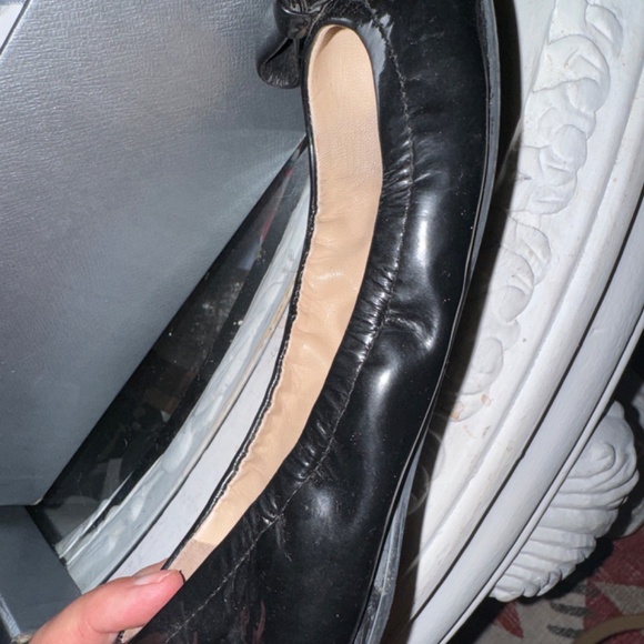 Prada - Picture 3 of 6